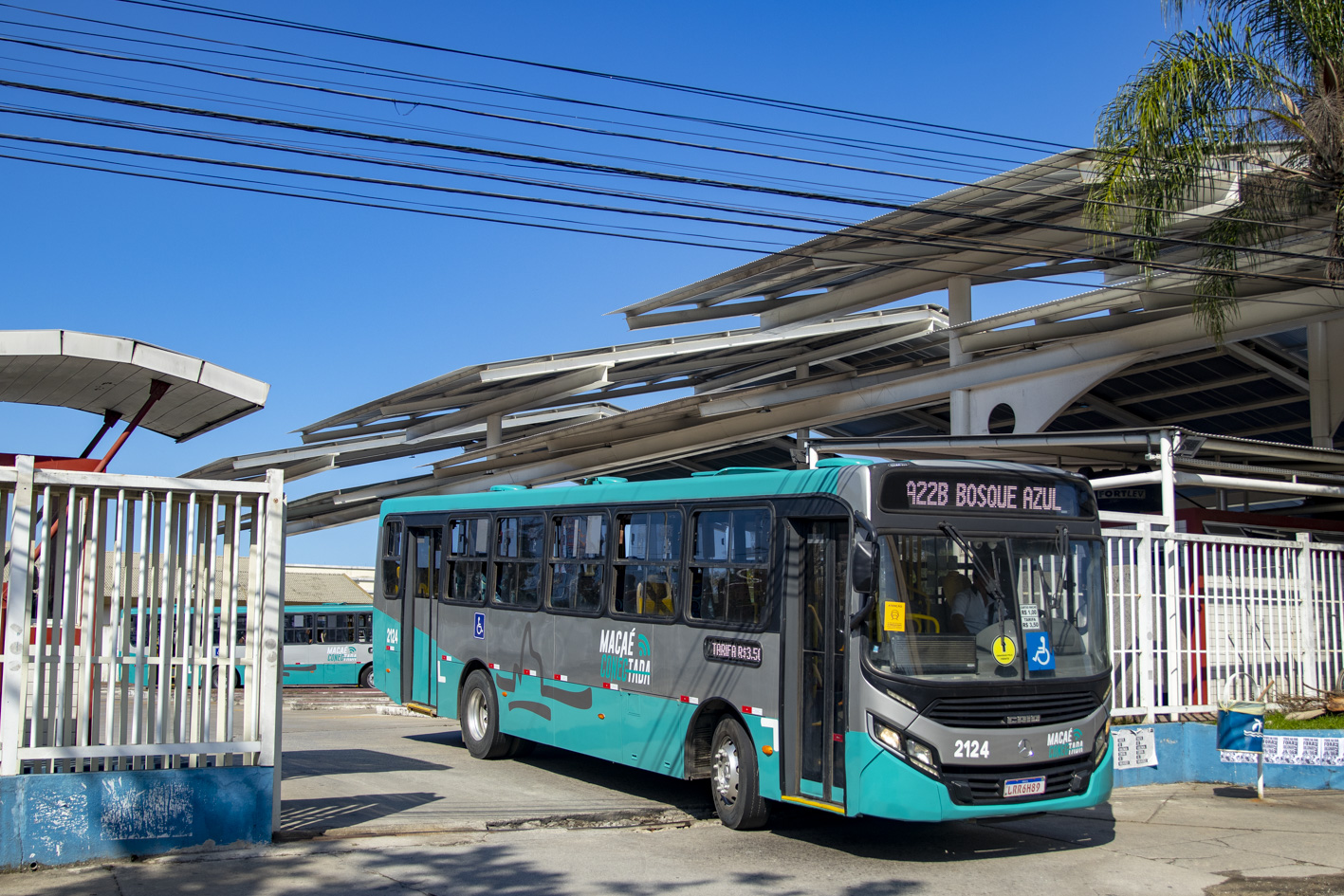 Desde essa manhã, mais 40 ônibus com wifi estão circulando para atender às exigências feitas pela Prefeitura