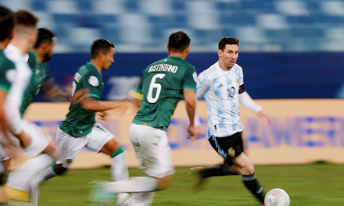 Craque argentino marca dois gols na Arena Pantanal