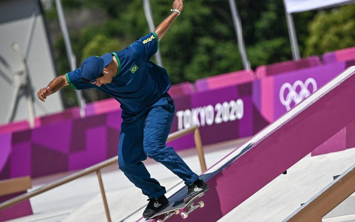 Kelvin Hoefler, do skate, garante a 1ª medalha do Brasil nos Jogos