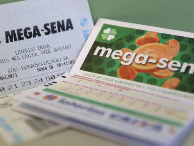 Caixa fez o sorteio do concurso 2402 da Mega-Sena neste sábado (21)