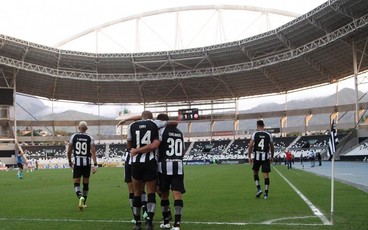 Com o triunfo, o Botafogo chegou aos 44 pontos e está momentaneamente na segunda colocação