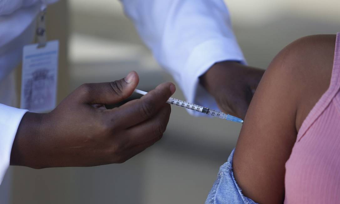 Na Casa da Vacina, a dose está sendo aplicada de segunda a sexta-feira, das 08h às 16h