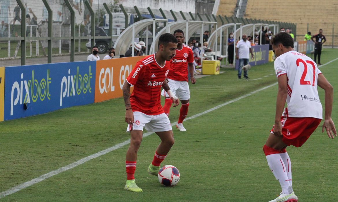 A vitória do time gaúcho sobre o União Mogi foi alcançada com gols de João Félix, Samuel e Vitinho.