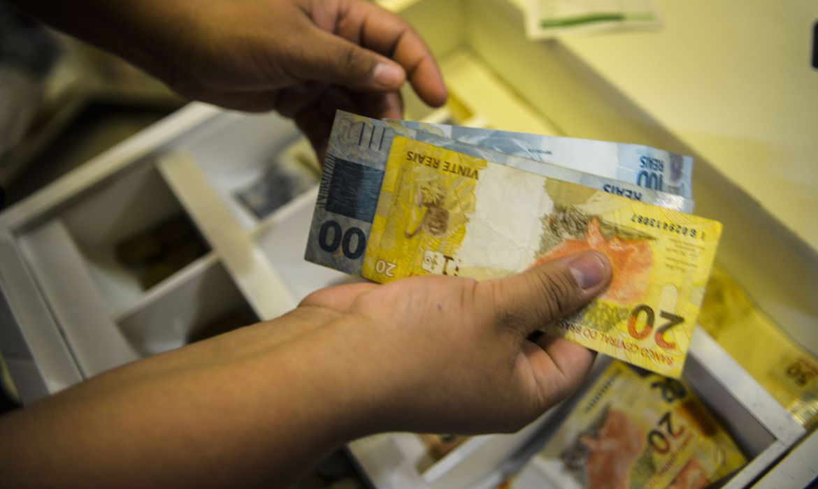 Proposta prevê unificação de impostos e fundo de R$ 40 bilhões