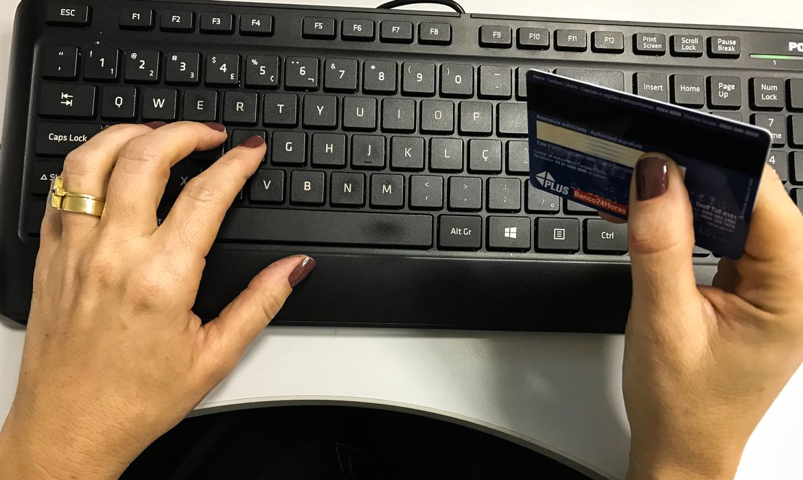 Parecer descarta fim de parcelamento sem juros no cartão de crédito