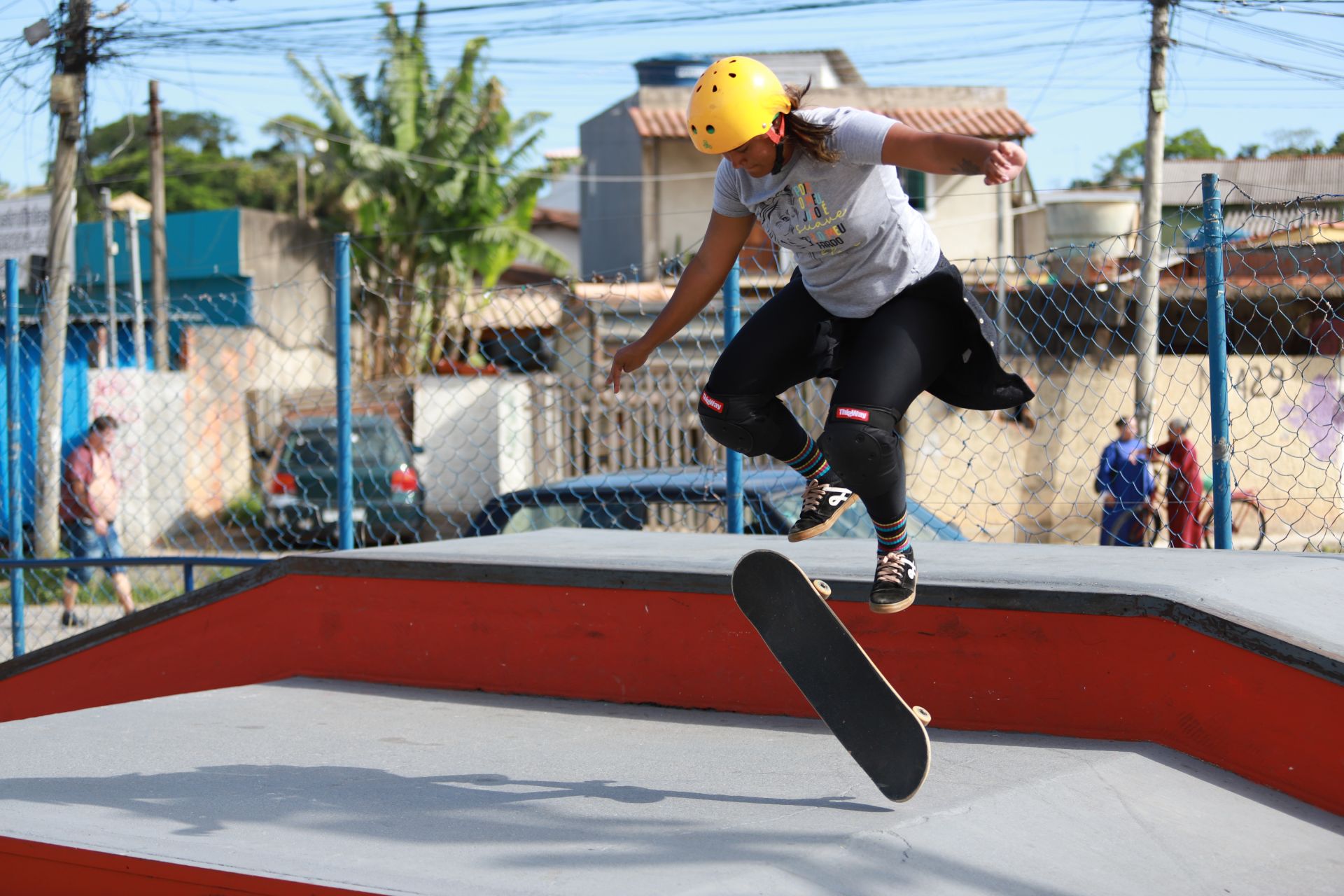Escolinha de skate é uma das modalidades oferecidas pela Prefeitura