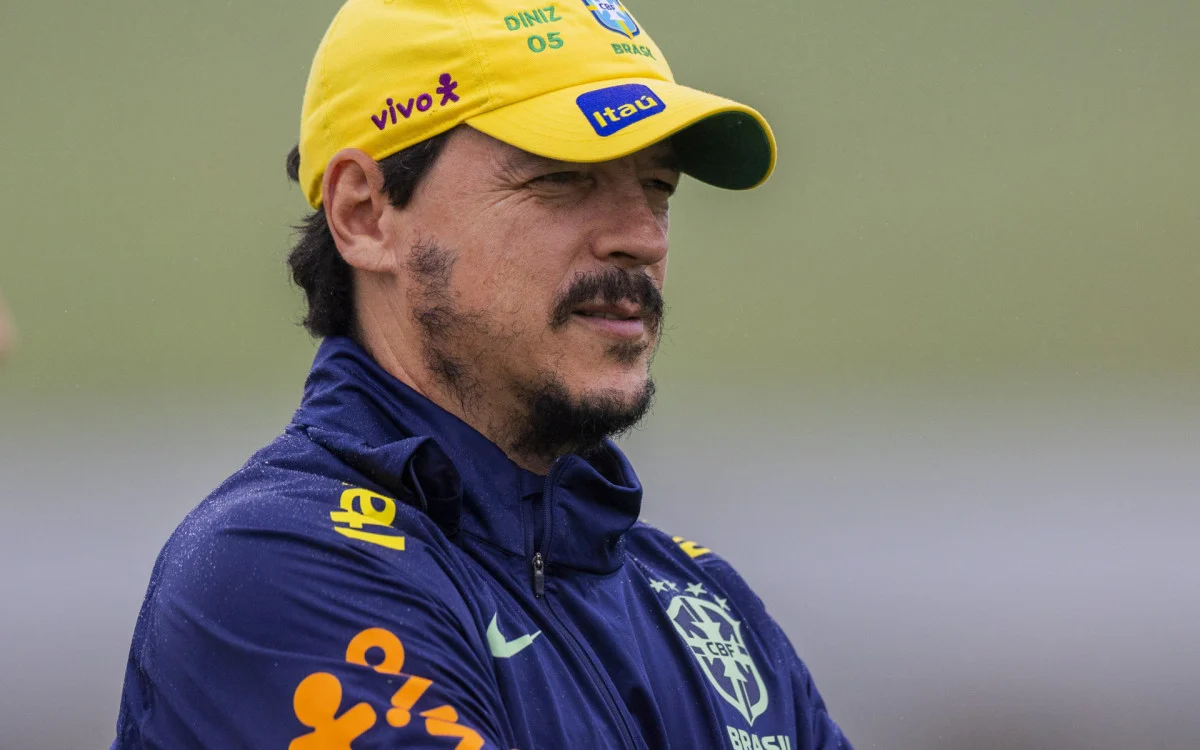 Técnico do Fluminense deixa o cargo após decisão do presidente da CBF, que tem Dorival Júnior na mira