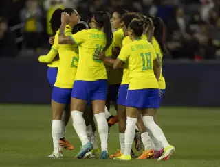 Brasil goleia a Argentina e avança à semifinal da Copa Ouro Feminina 