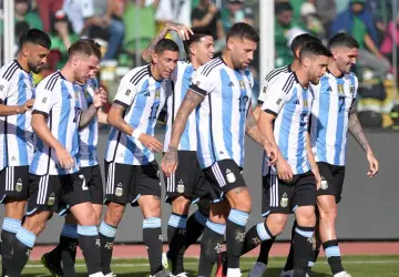 Com Messi no banco, a Argentina vence com facilidade a Bolívia em La paz e segue 100% nas Eliminatórias 