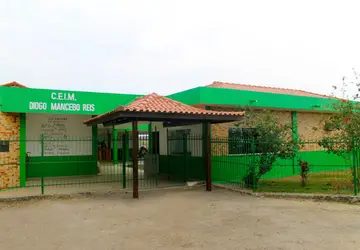 Centro de Educação Infantil Diogo Mancebo Reis, no bairro Ubás, foi uma das unidades totalmente reformadas pela atual gestão 