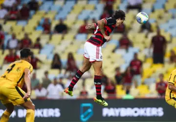 Fla conta com gol de Pedro para derrotar Amazonas 