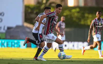 Fluminense abre dois de vantagem, mas cede empate ao Atlético-MG em Cariacica