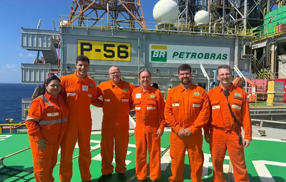 Visita a P-56 reforça parceria entre governo e Petrobras na revitalização da Bacia de Campos 